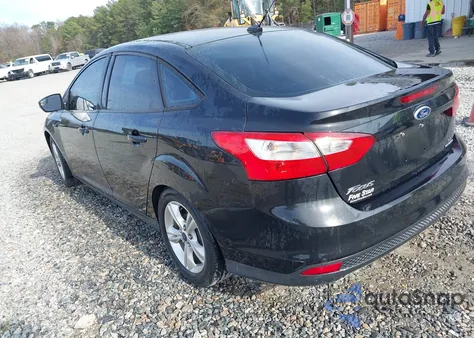 2013 Ford Focus Se z USA, uszkodzony, nr VIN 1FADP3F29DL211778